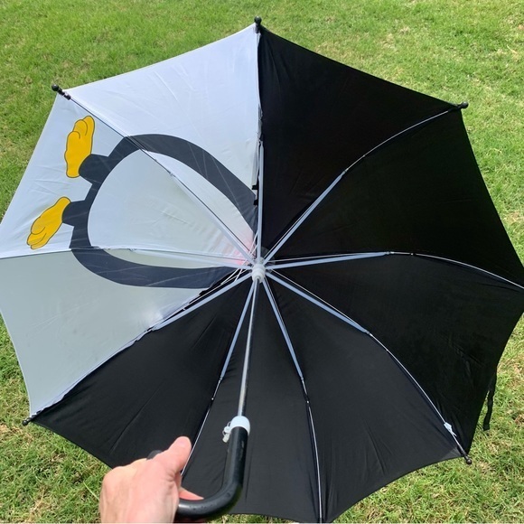 Youth Penguin Umbrella, black white and‎ red. Perfect for staying cute and dry. - Picture 7 of 7